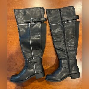 Black Knee-High Leather Boots with Zipper